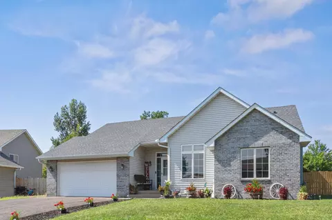 5505 Highland Trl, Big Lake, MN 55309