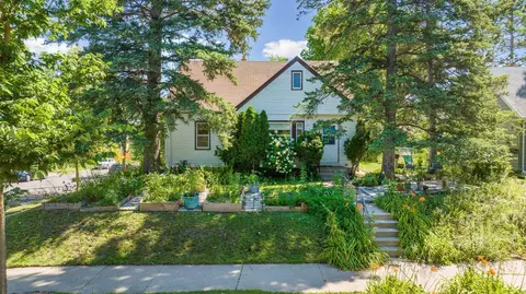 328 Russell Ave N, Minneapolis, MN 55405
