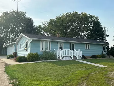 1045 60th Ave SW, Montevideo, MN 56265