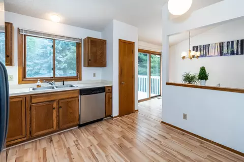 1572 Pacific Ave, Eagan, MN 55122 photo 16