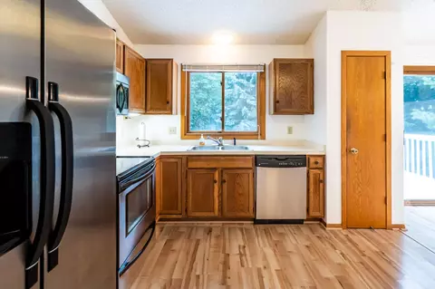 1572 Pacific Ave, Eagan, MN 55122 photo 15