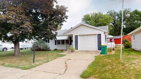 106 5th Ave N, Albert Lea, MN 56007