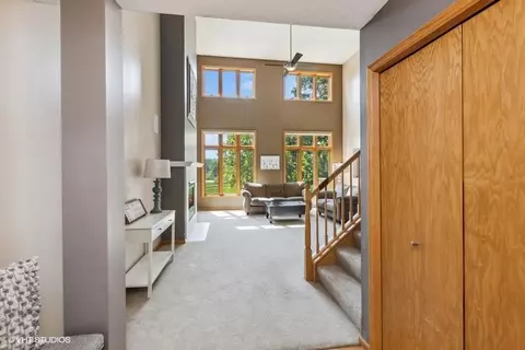 1523 Summit Shrs W, Burnsville, MN 55306