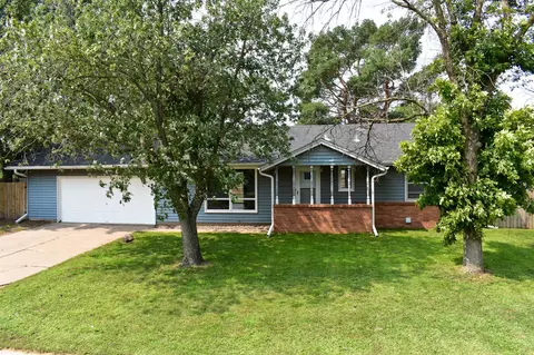 10424 Xavis St NW, Coon Rapids, MN 55433