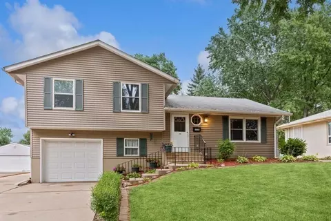 1336 Calumet Ave, West Saint Paul, MN 55118