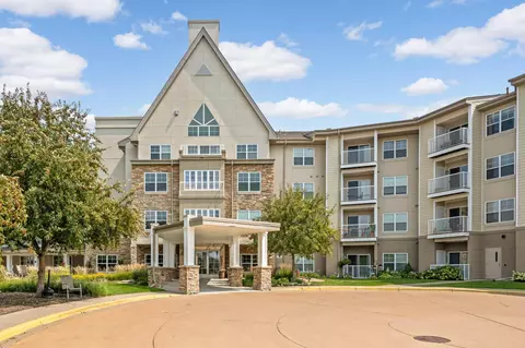 5650 Boone Ave N #308, New Hope, MN 55428