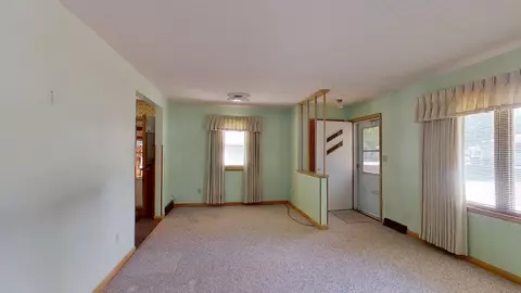 1007 Pine Ave, Marshall, MN 56258 photo 8