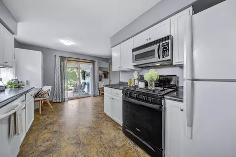 2 Laurel Ct, Faribault, MN 55021 photo 13