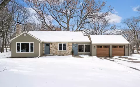 3532 Plymouth Rd, Minnetonka, MN 55305