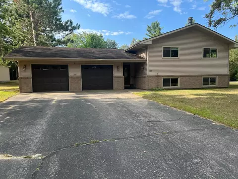 802 SE 5th St, Grand Rapids, MN 55744
