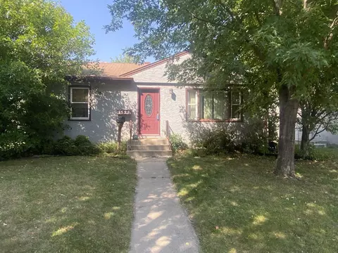 1522 4th St N, South Saint Paul, MN 55075