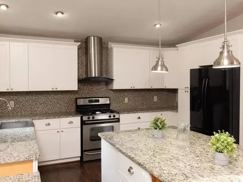 859 Rogers Ct, Eagan, MN 55123 photo 16