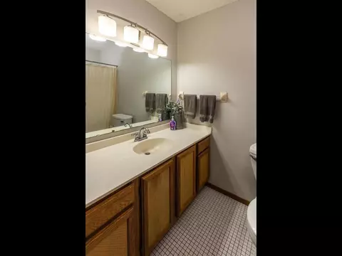 859 Rogers Ct, Eagan, MN 55123 photo 21