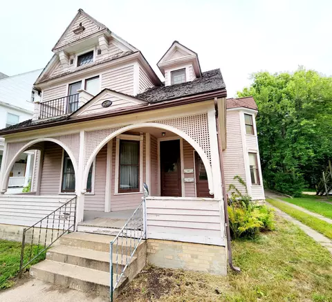 758 W Broadway St, Winona, MN 55987