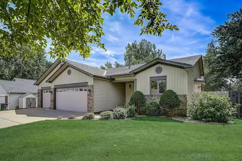 18777 Pennington Ave, Eden Prairie, MN 55346
