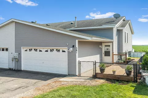 581 Kendall Dr, Hastings, MN 55033