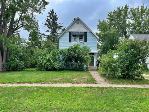 511 3rd St NW, Aitkin, MN 56431