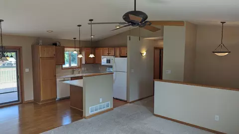 1501 17th St SW, Austin, MN 55912 photo 10
