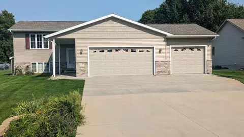 1501 17th St SW, Austin, MN 55912 photo 2