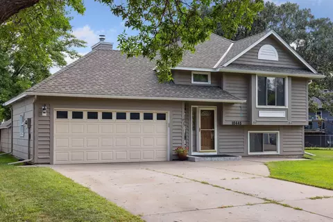 10445 Crane St NW, Coon Rapids, MN 55433