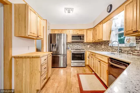 29 Circle Dr, Circle Pines, MN 55014