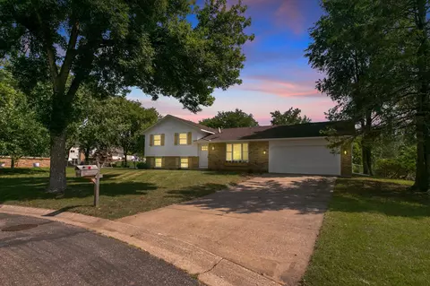 7541 Immanuel Avenue Ct S, Cottage Grove, MN 55016