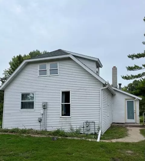 131 E Mill St, Vergas, MN 56587