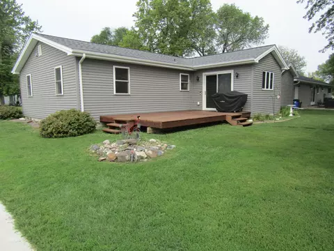 385 3rd St, Dawson, MN 56232 photo 3