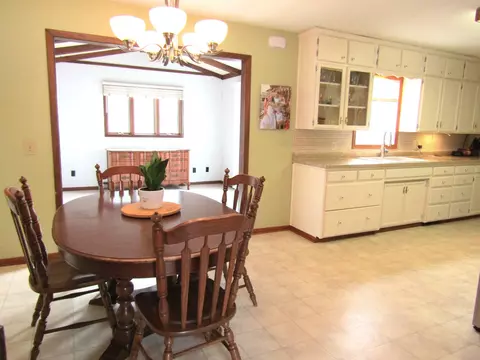 385 3rd St, Dawson, MN 56232 photo 10