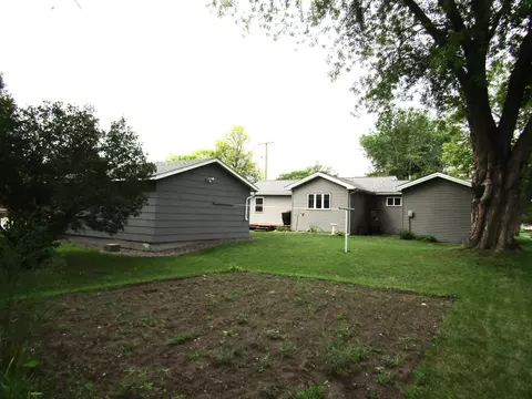385 3rd St, Dawson, MN 56232 photo 32