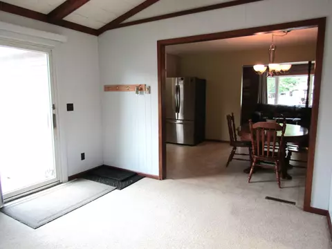 385 3rd St, Dawson, MN 56232 photo 17