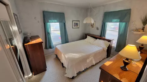 309 S 6th St, Marshall, MN 56258 photo 3