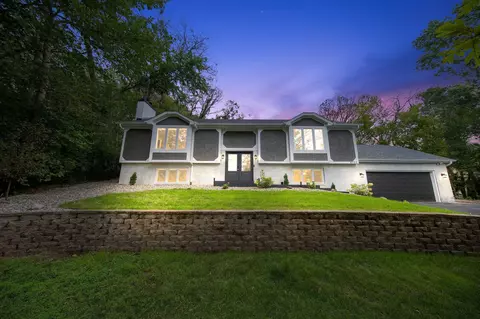 4127 Williston Rd, Minnetonka, MN 55345