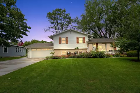 2221 Birch St, White Bear Lake, MN 55110