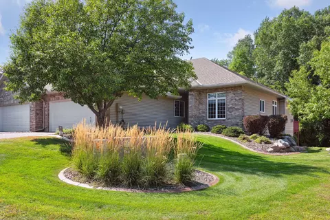 10292 Lancaster Ln, Woodbury, MN 55129