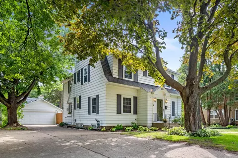 533 E Academy St, Owatonna, MN 55060