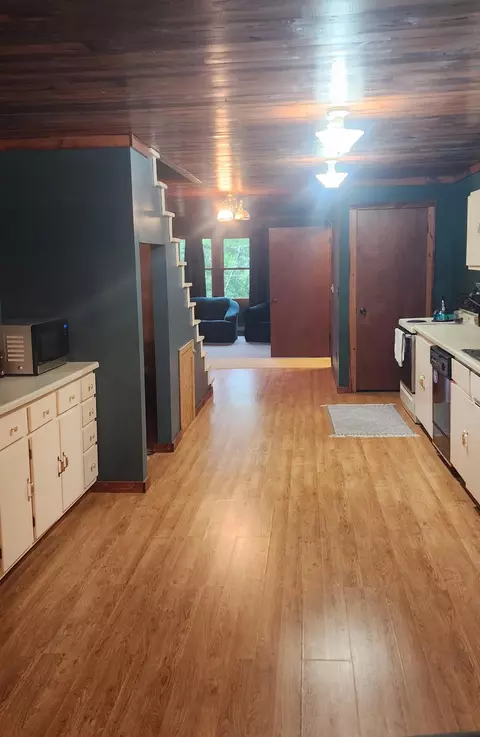 115 S Broadway Ave, Gilbert, MN 55741 photo 5