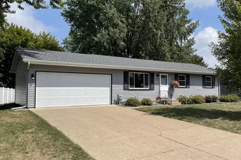 247 Maple Dr, Foley, MN 56329