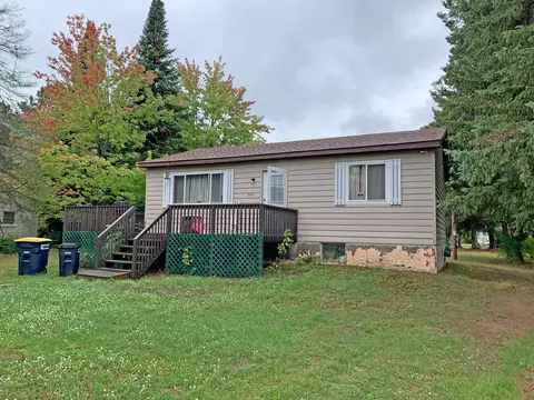 10733 N 1st Ave, Hayward, WI 54843