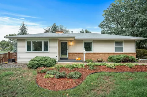 1624 Towne Ter, Bloomington, MN 55431