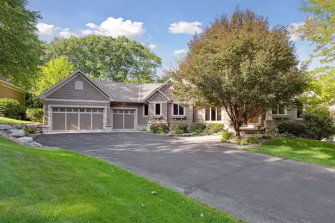 6065 High Pointe Rd, Shorewood, MN 55331