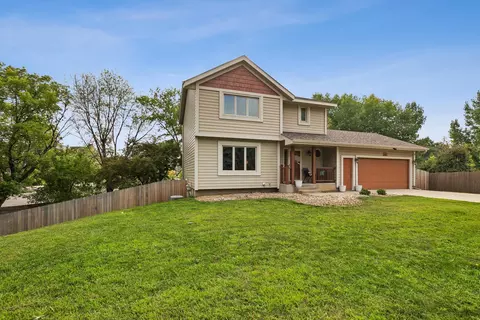 4242 Augusta Ct, Eagan, MN 55123 photo 2