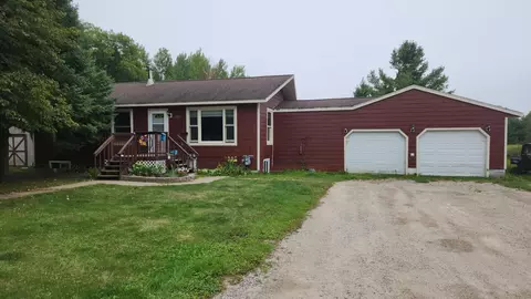 1330 NW 9th St, Grand Rapids, MN 55744