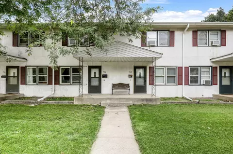 934 Willow St, Faribault, MN 55021 photo 2