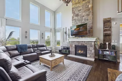 4167 Prairie View Trl, Medina, MN 55340