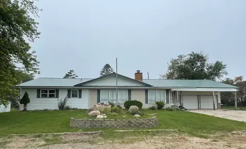 1895 255th Ave, Dawson, MN 56232