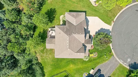 3775 Crosscliffe Path, Rosemount, MN 55068 photo 2