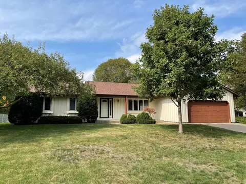 10400 Xylon Rd S, Bloomington, MN 55438