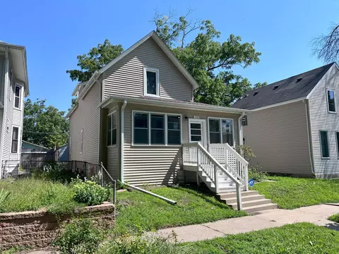1222 Albemarle St, Saint Paul, MN 55117
