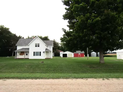 12075 40th St NW, Milan, MN 56262